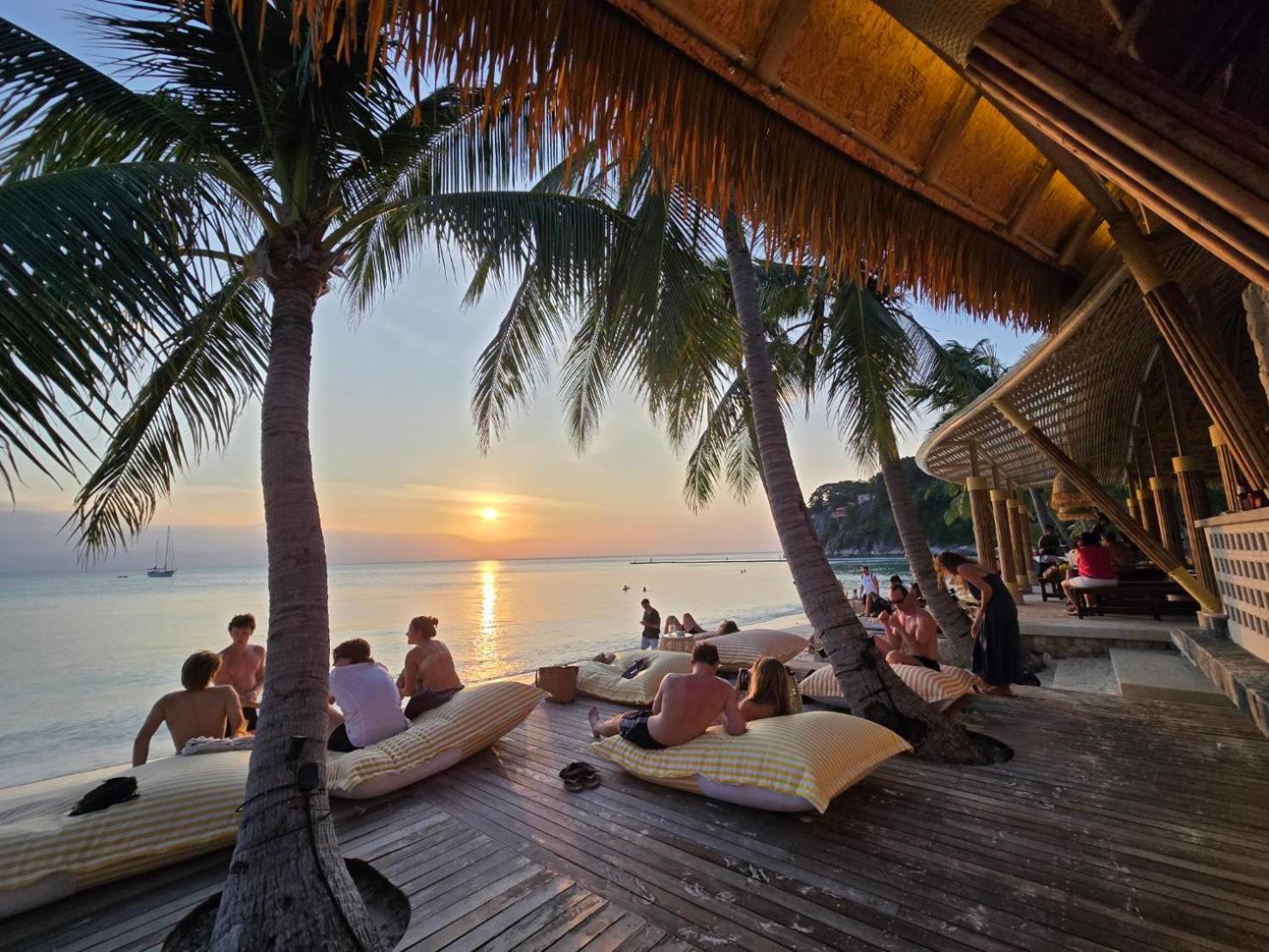 Cocohut Beach Resort Koh Phangan Haad Rin Exterior photo